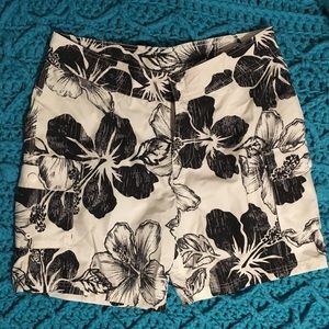 VENUS Women’s Swim Trunks Size 8 Never Worn